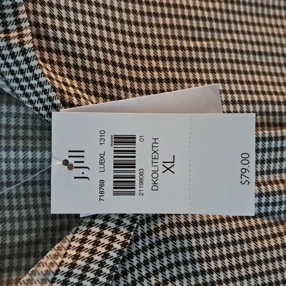 Black and white top from J.Jill - Picture 2 of 2